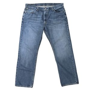 Levis 514 Straight Fit Jeans